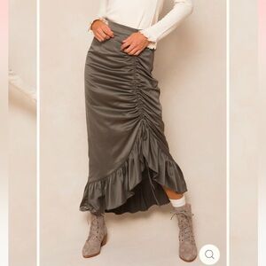 Ivy City Co Gray Midi Skirt